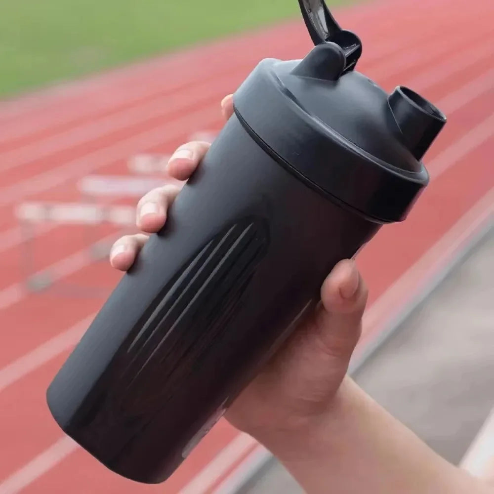 Leak-Proof Protein Shaker Bottle 600ml — BPA Free | ISKO FIT